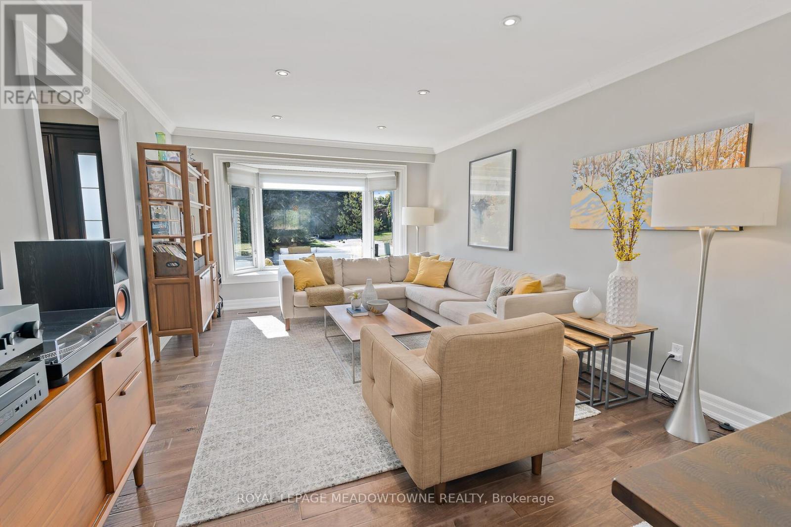 25 Hillside Drive, Halton Hills, Ontario  L7G 4W2 - Photo 15 - W12462440