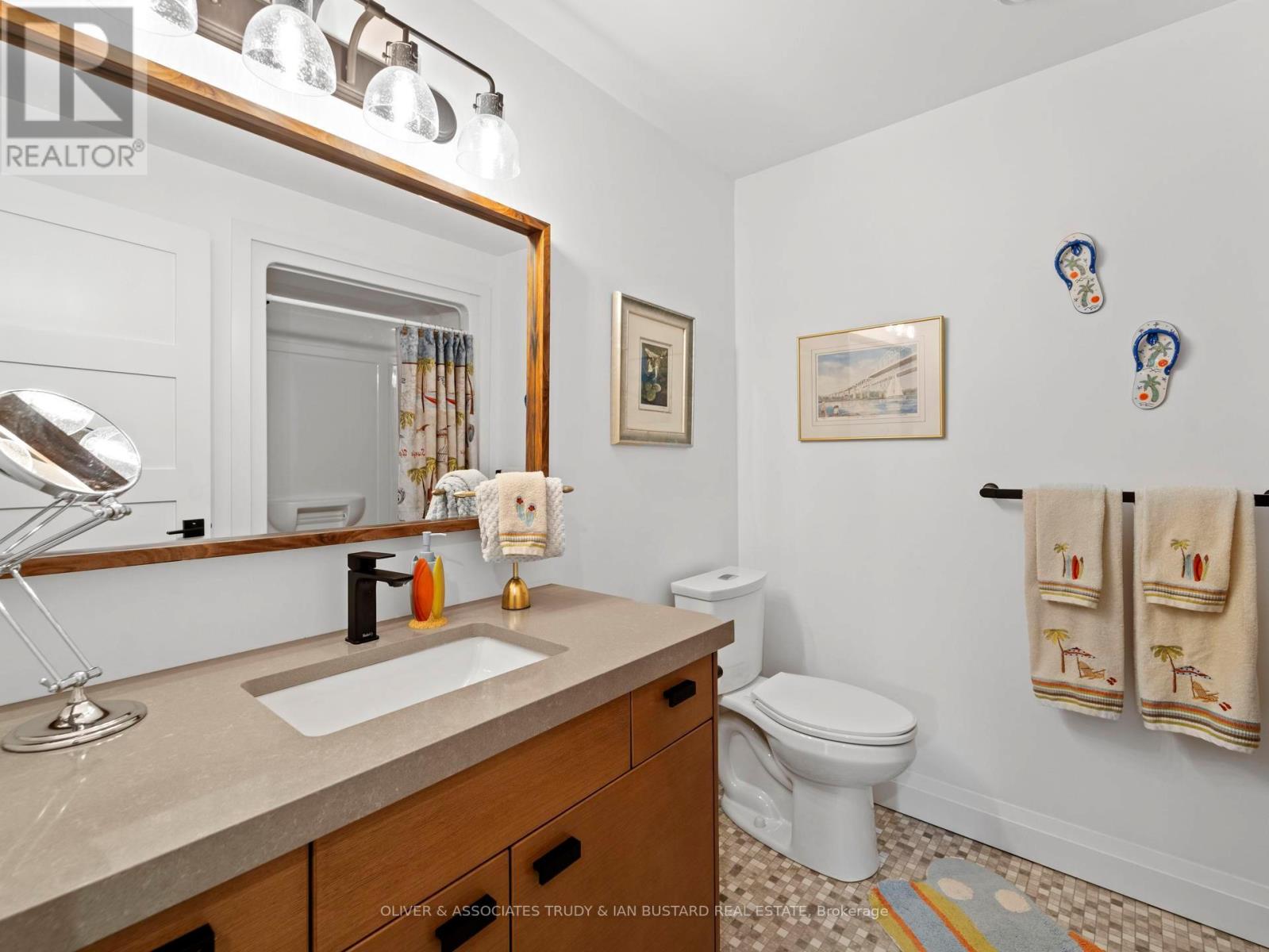 Photo 34 of 50 for 1 Creek Side Place