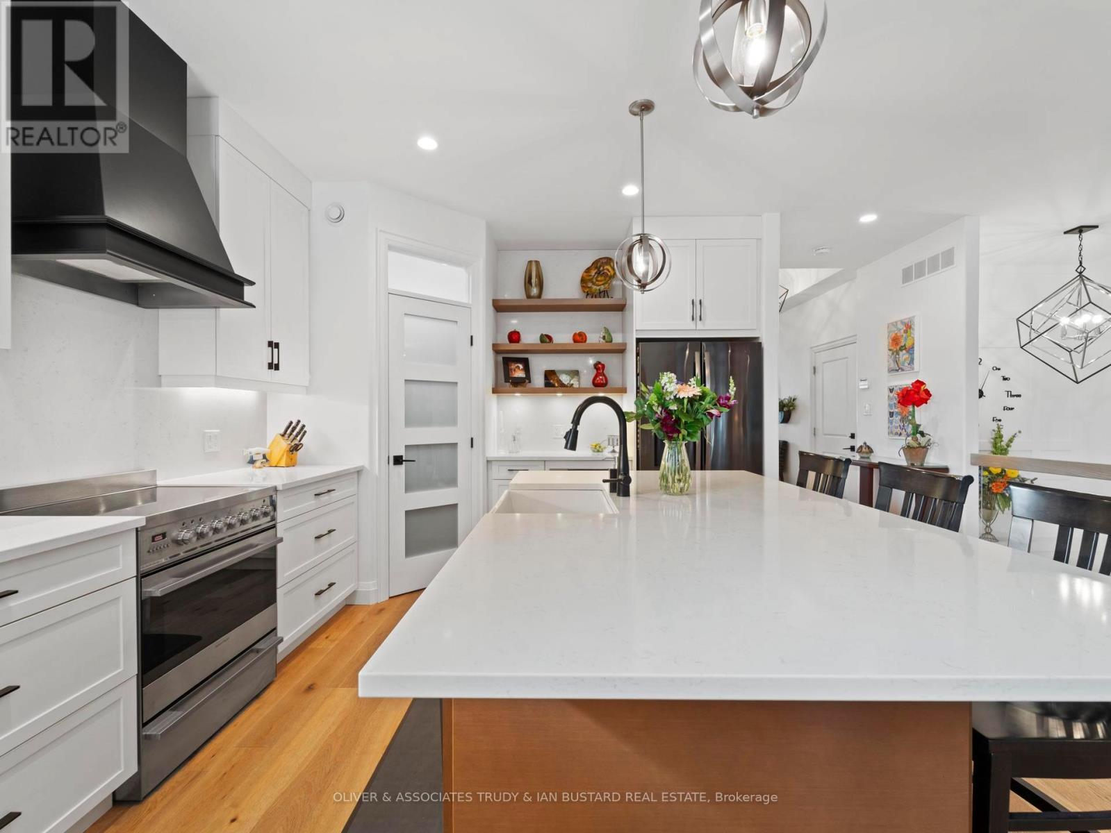 Photo 9 of 50 for 1 Creek Side Place