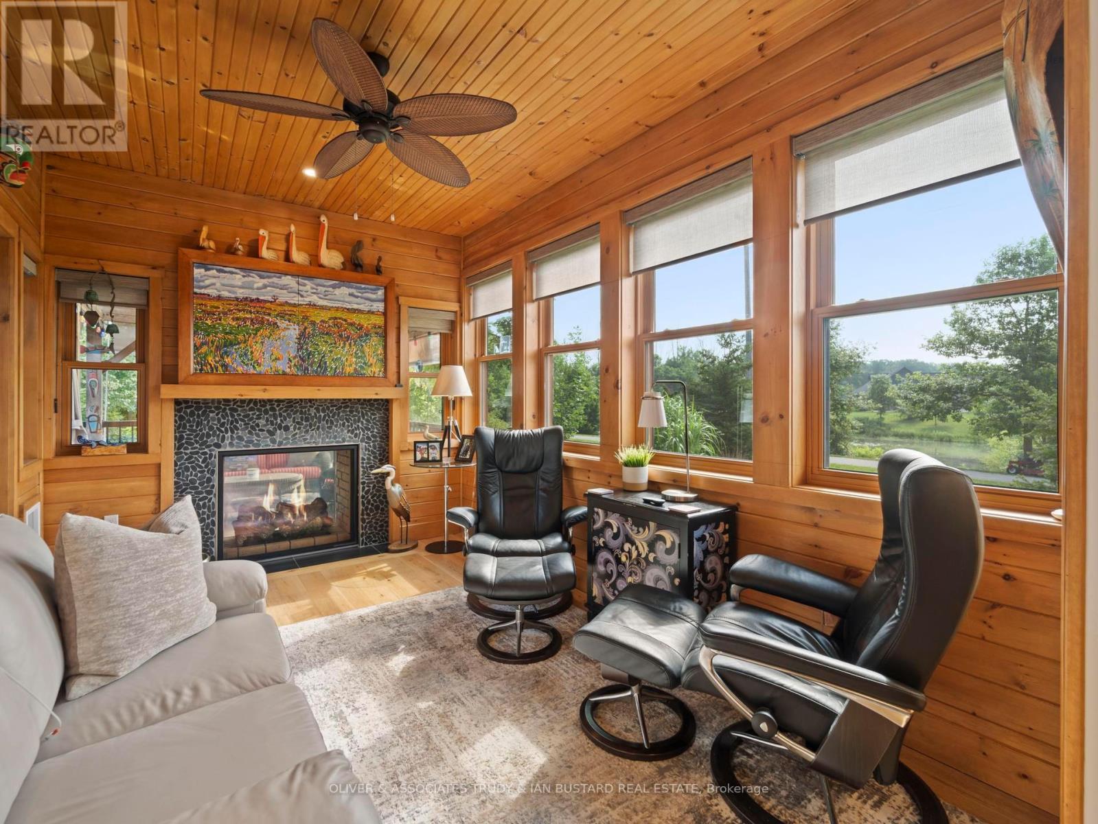 1 Creek Side Place, Lambton Shores, Ontario  N0M 1T0 - Photo 17 - X12196158