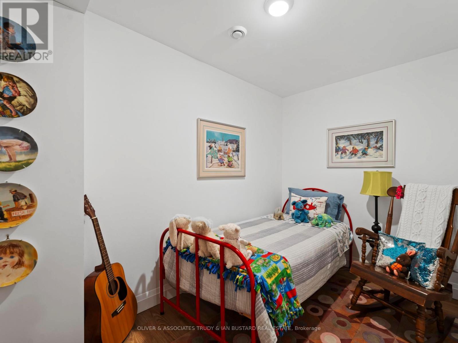 1 Creek Side Place, Lambton Shores, Ontario  N0M 1T0 - Photo 31 - X12196158