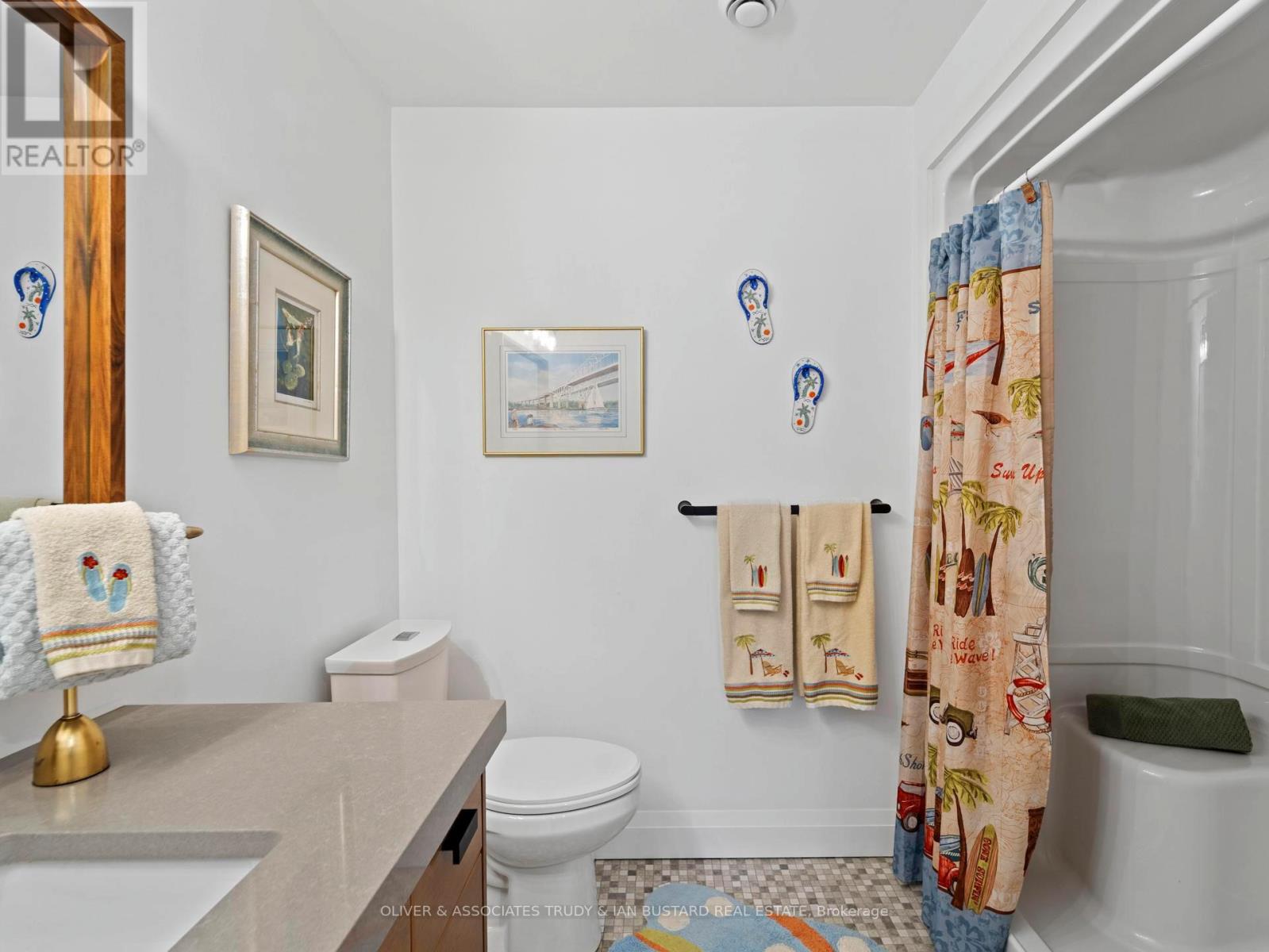 1 Creek Side Place, Lambton Shores, Ontario  N0M 1T0 - Photo 33 - X12196158