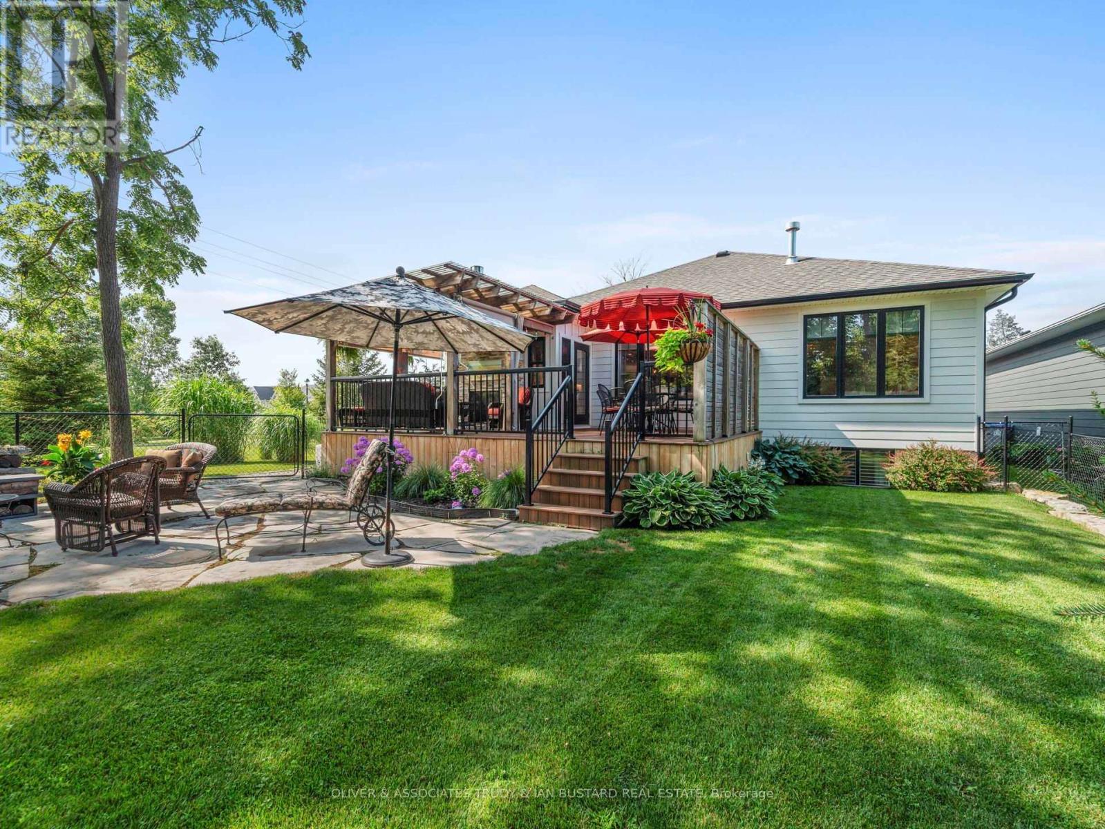 1 Creek Side Place, Lambton Shores, Ontario  N0M 1T0 - Photo 39 - X12196158