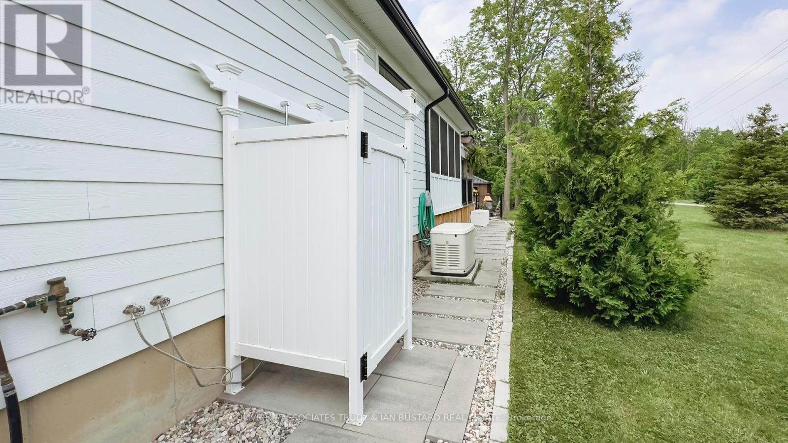 1 Creek Side Place, Lambton Shores, Ontario  N0M 1T0 - Photo 41 - X12196158