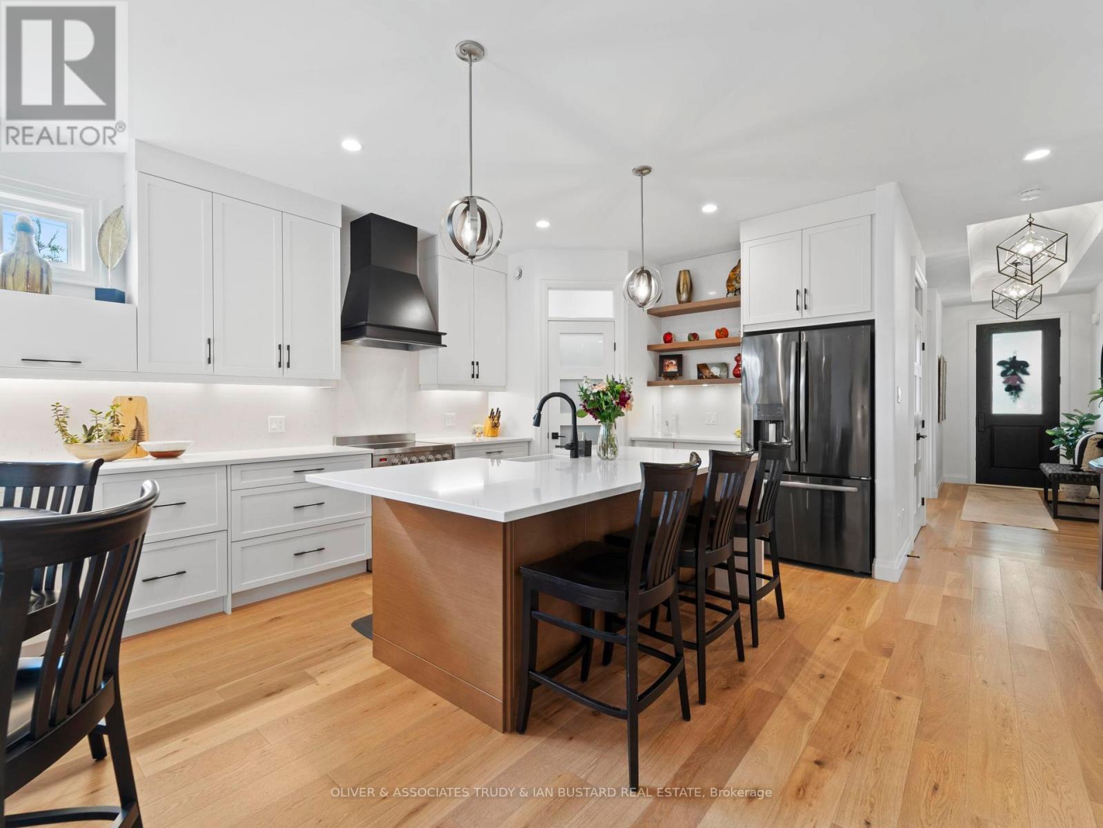 1 Creek Side Place, Lambton Shores, Ontario  N0M 1T0 - Photo 8 - X12196158