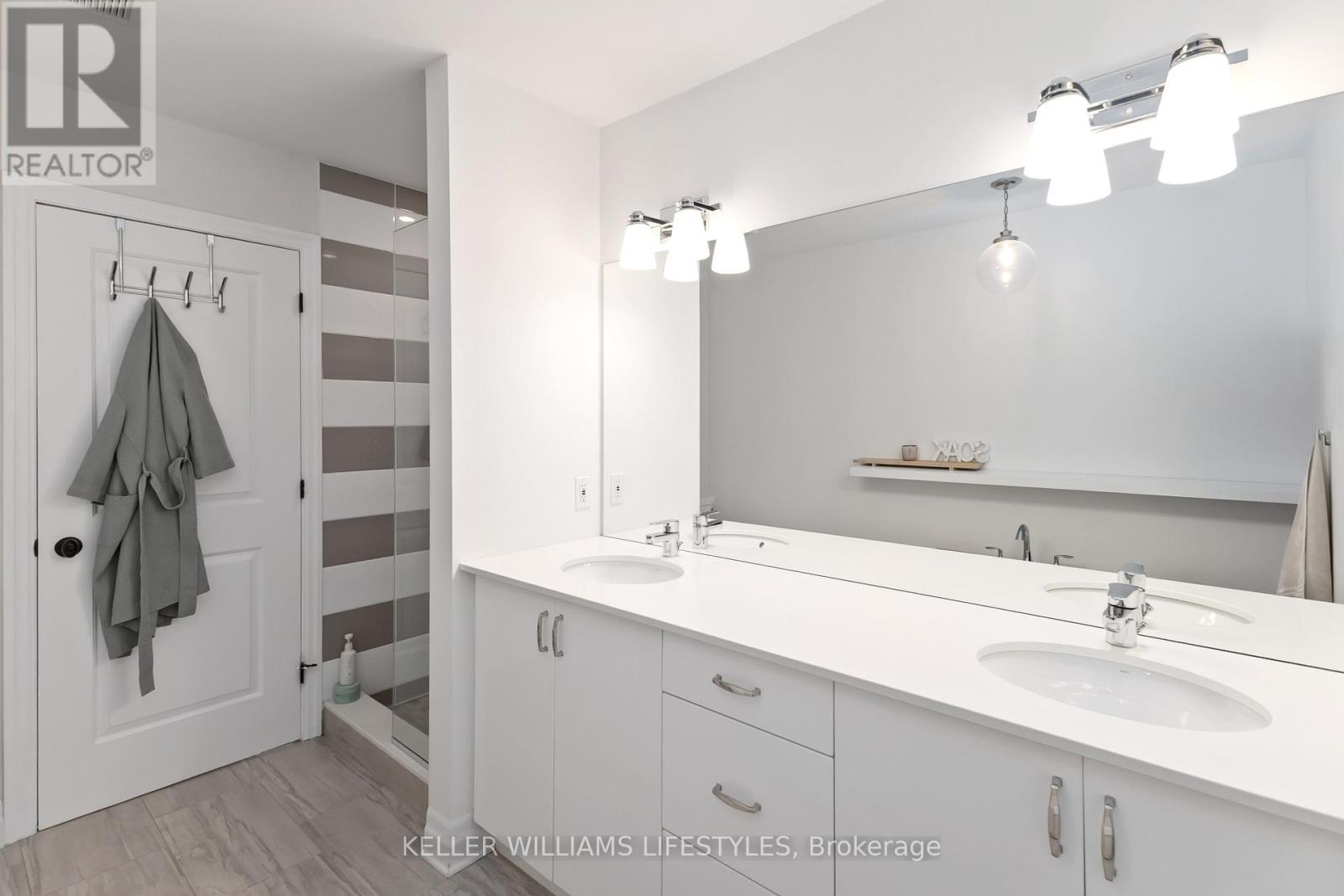 Photo 38 of 47 for 20 - 555 Sunningdale Road E