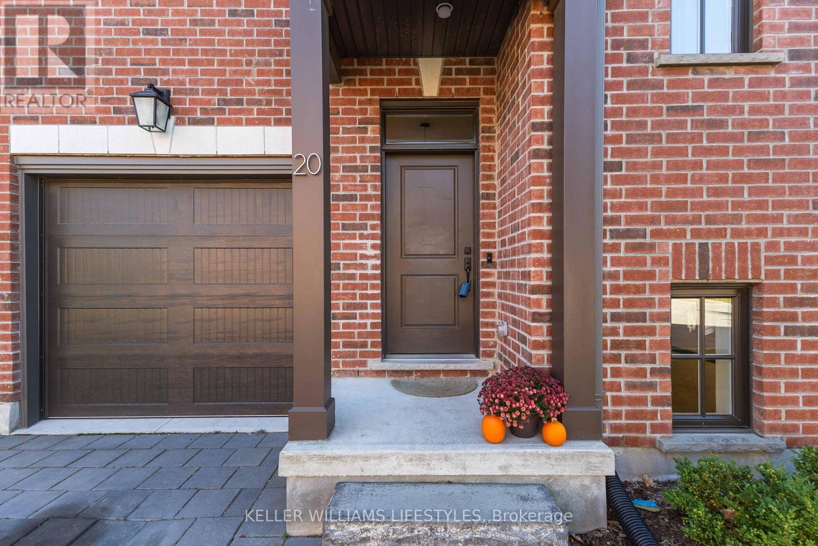 Photo 5 of 47 for 20 - 555 Sunningdale Road E