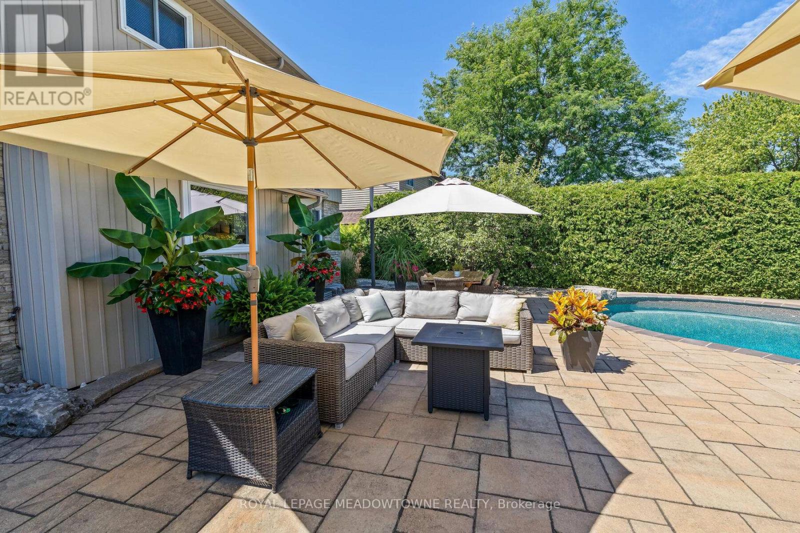 25 Hillside Drive, Halton Hills, Ontario  L7G 4W2 - Photo 35 - W12462440