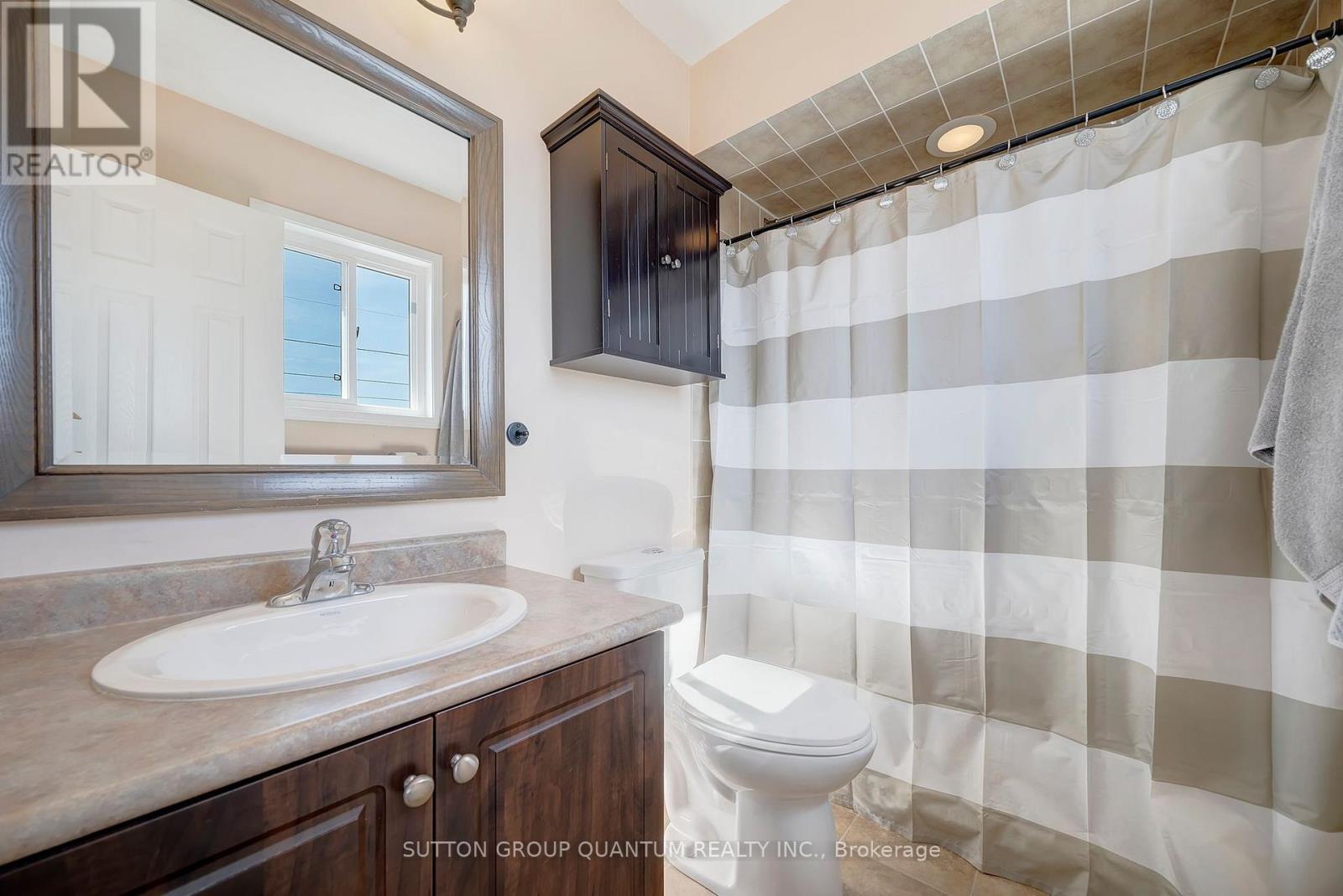 157 Voyager Pass, Hamilton, Ontario  L0R 1C0 - Photo 22 - X12403853