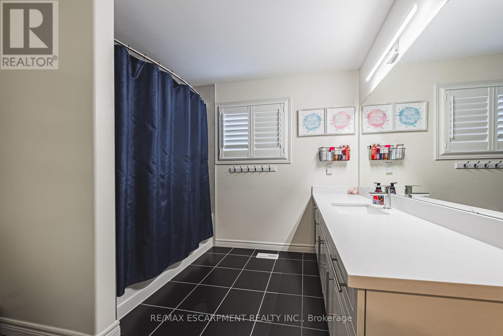 68 Kinsman Drive, Hamilton, Ontario  L0R 1C0 - Photo 30 - X12466535