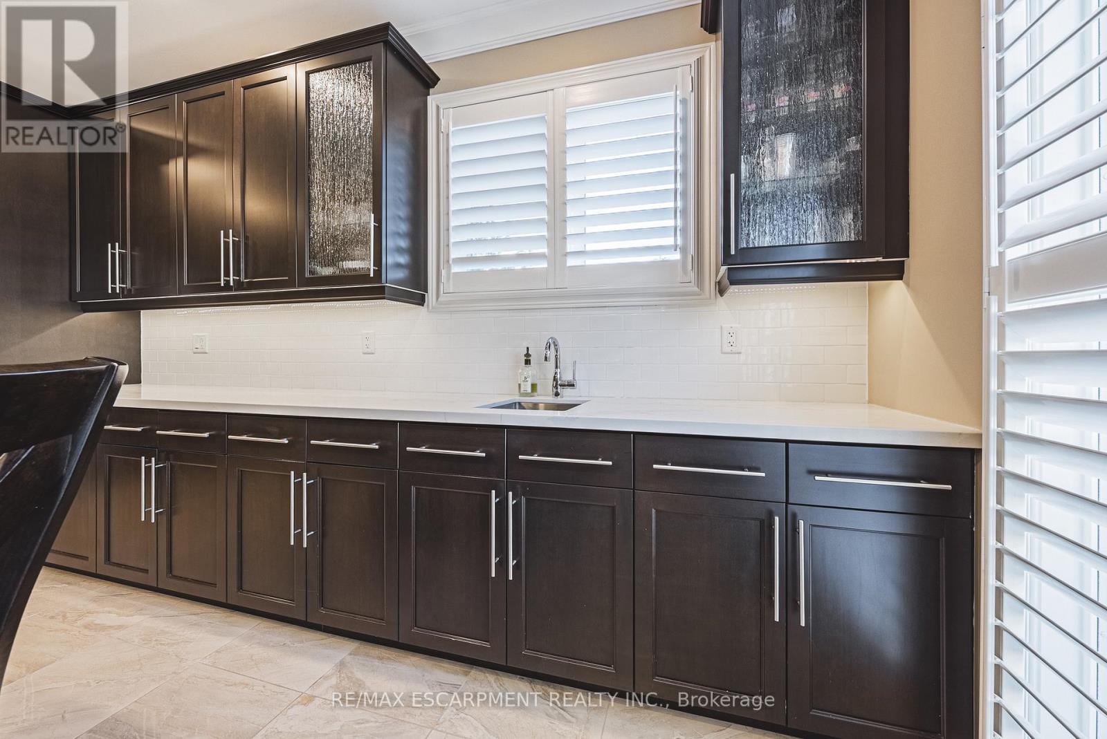 68 Kinsman Drive, Hamilton, Ontario  L0R 1C0 - Photo 15 - X12466535