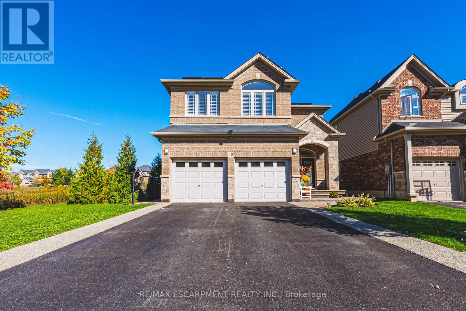 68 Kinsman Drive, Hamilton, Ontario  L0R 1C0 - Photo 2 - X12466535