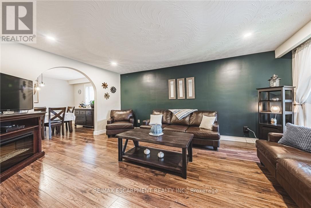 477 Queen Victoria Drive, Hamilton, Ontario  L8W 1G7 - Photo 7 - X12433383