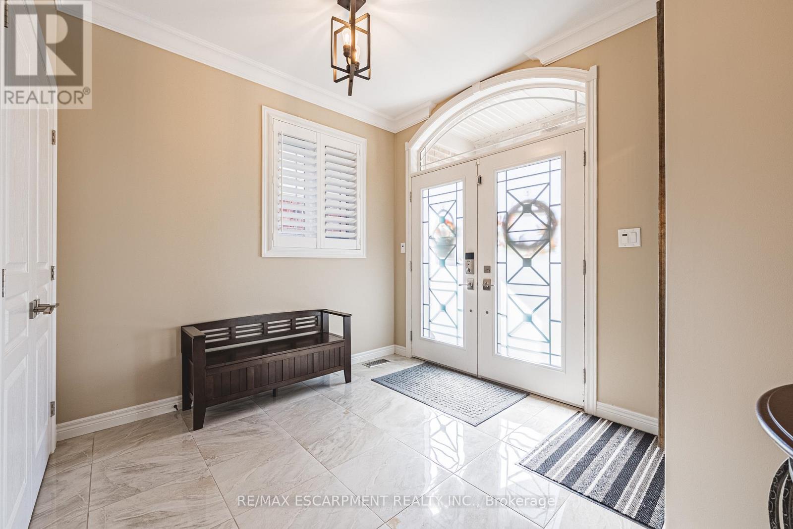 68 Kinsman Drive, Hamilton, Ontario  L0R 1C0 - Photo 5 - X12466535