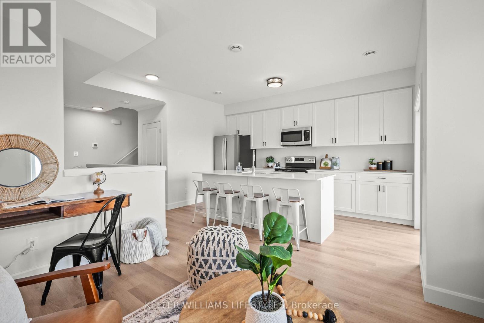 70 - 470 Darcy Drive, Strathroy-Caradoc, Ontario  N7G 0H4 - Photo 10 - X12674110