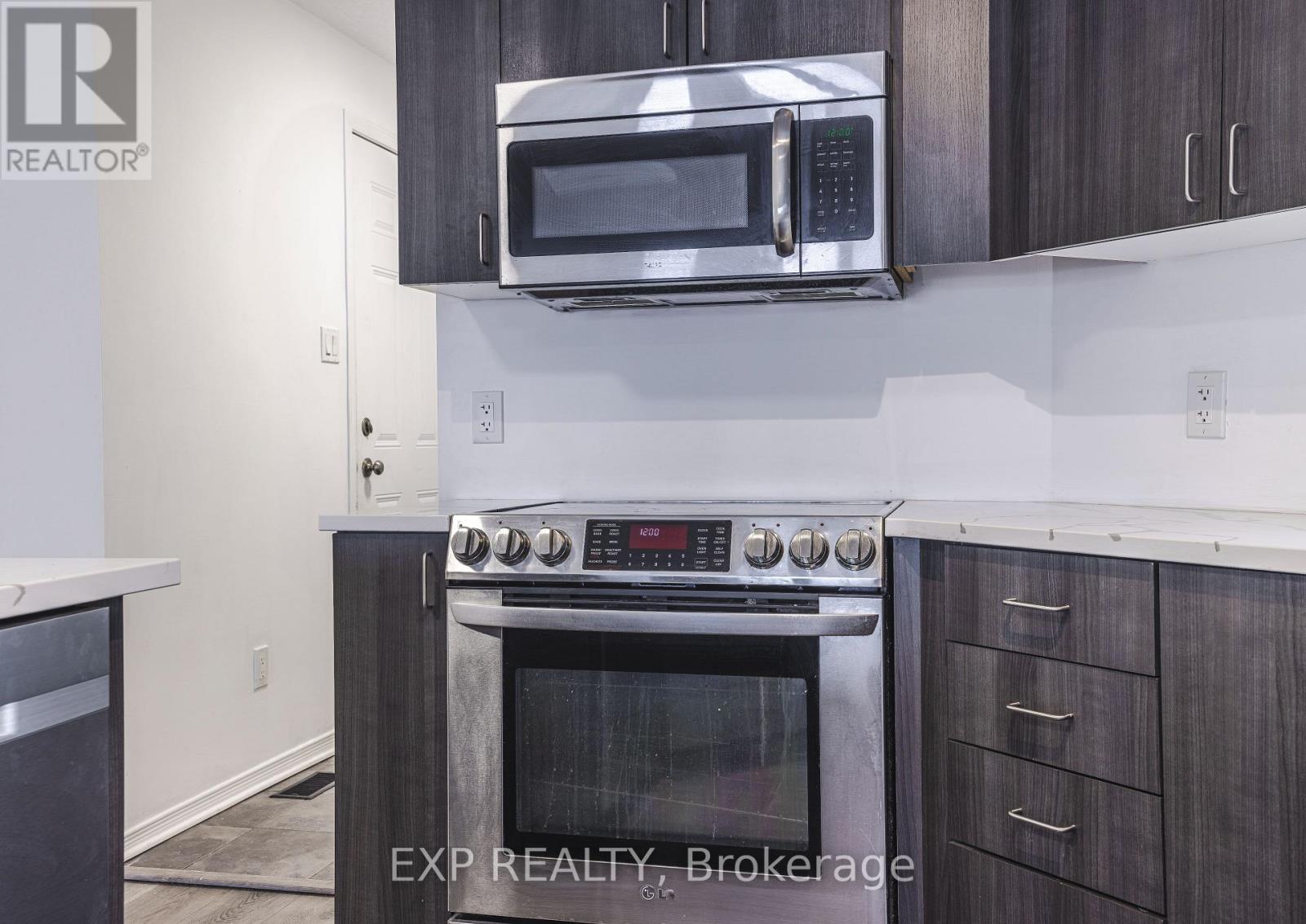 247 Fir Lane, North Grenville, Ontario  K0G 1J0 - Photo 12 - X12674036