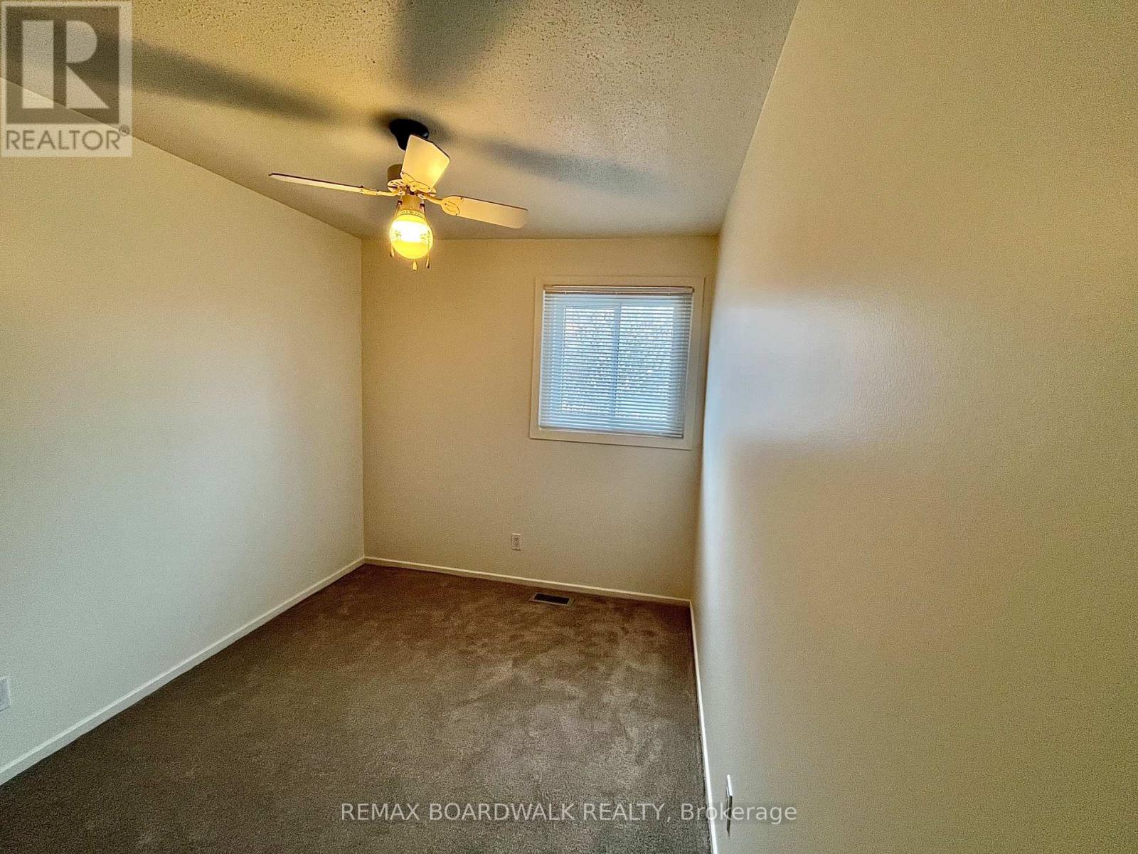 53j Sumac Street, Ottawa, Ontario  K1J 7T7 - Photo 9 - X12674120