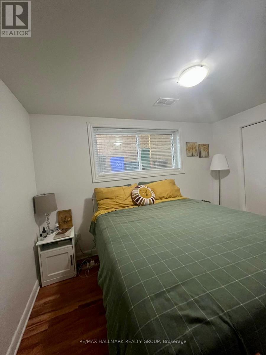 B - 8 Carlotta Avenue, Ottawa, Ontario  K1L 6S6 - Photo 16 - X12674192