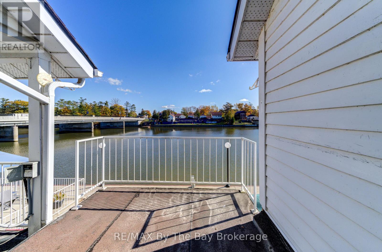 2nd Floor Apartment - 15 Willow Street, Wasaga Beach, Ontario  L9Z 2L4 - Photo 29 - S12674162