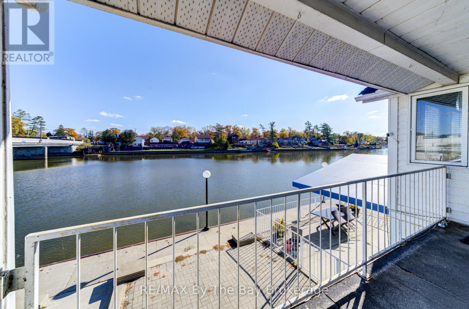 2nd Floor Apartment - 15 Willow Street, Wasaga Beach, Ontario  L9Z 2L4 - Photo 33 - S12674162