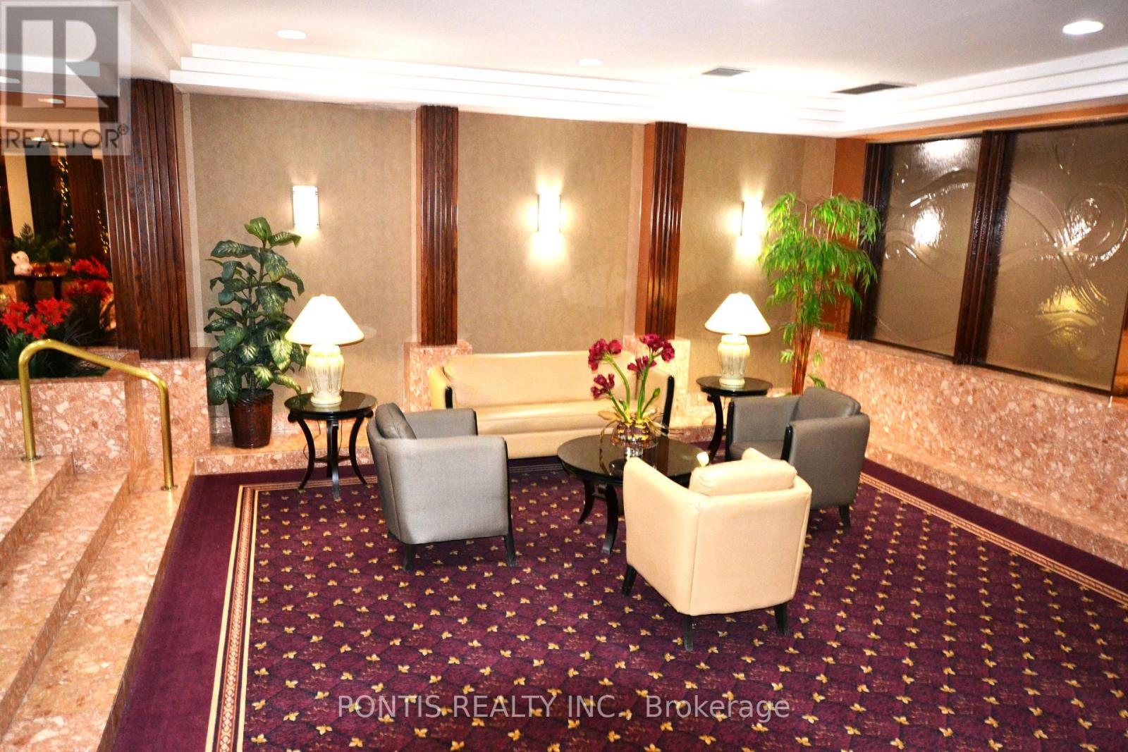 1008 - 24 Hanover Road, Brampton, Ontario  L6S 5K8 - Photo 7 - W12672292