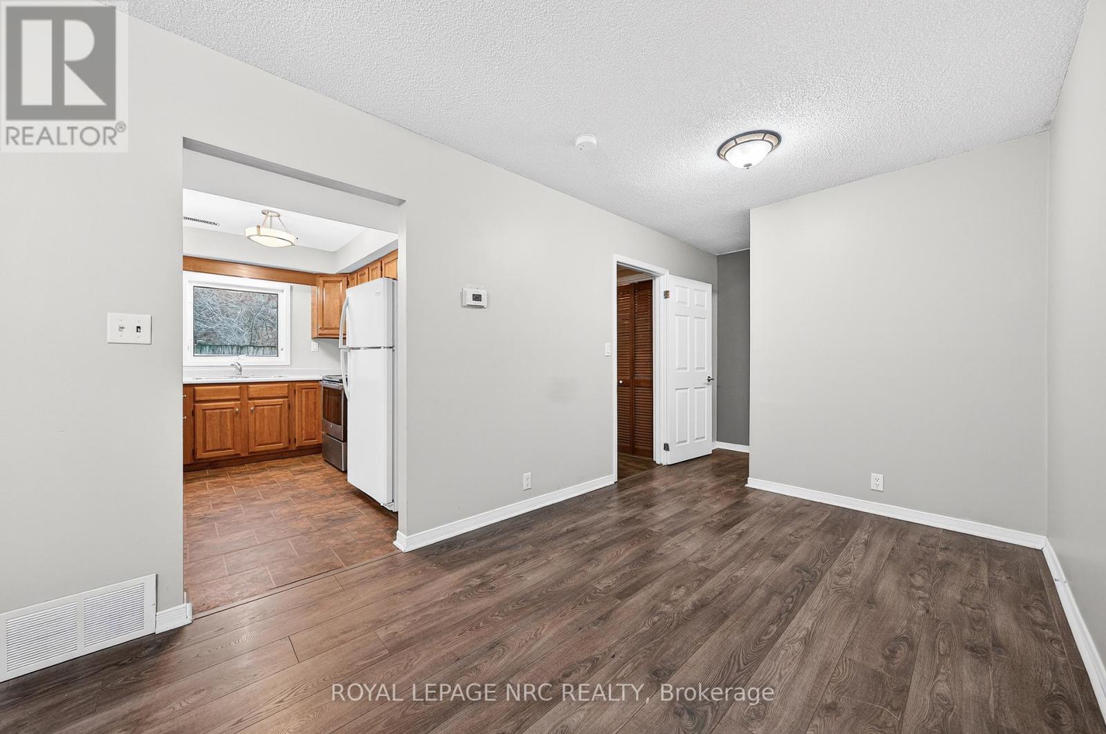 Unit B - 296 Rose Avenue, Fort Erie, Ontario  L2A 4M1 - Photo 17 - X12674040