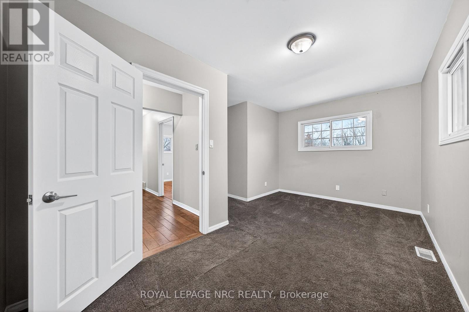 Unit B - 296 Rose Avenue, Fort Erie, Ontario  L2A 4M1 - Photo 32 - X12674040