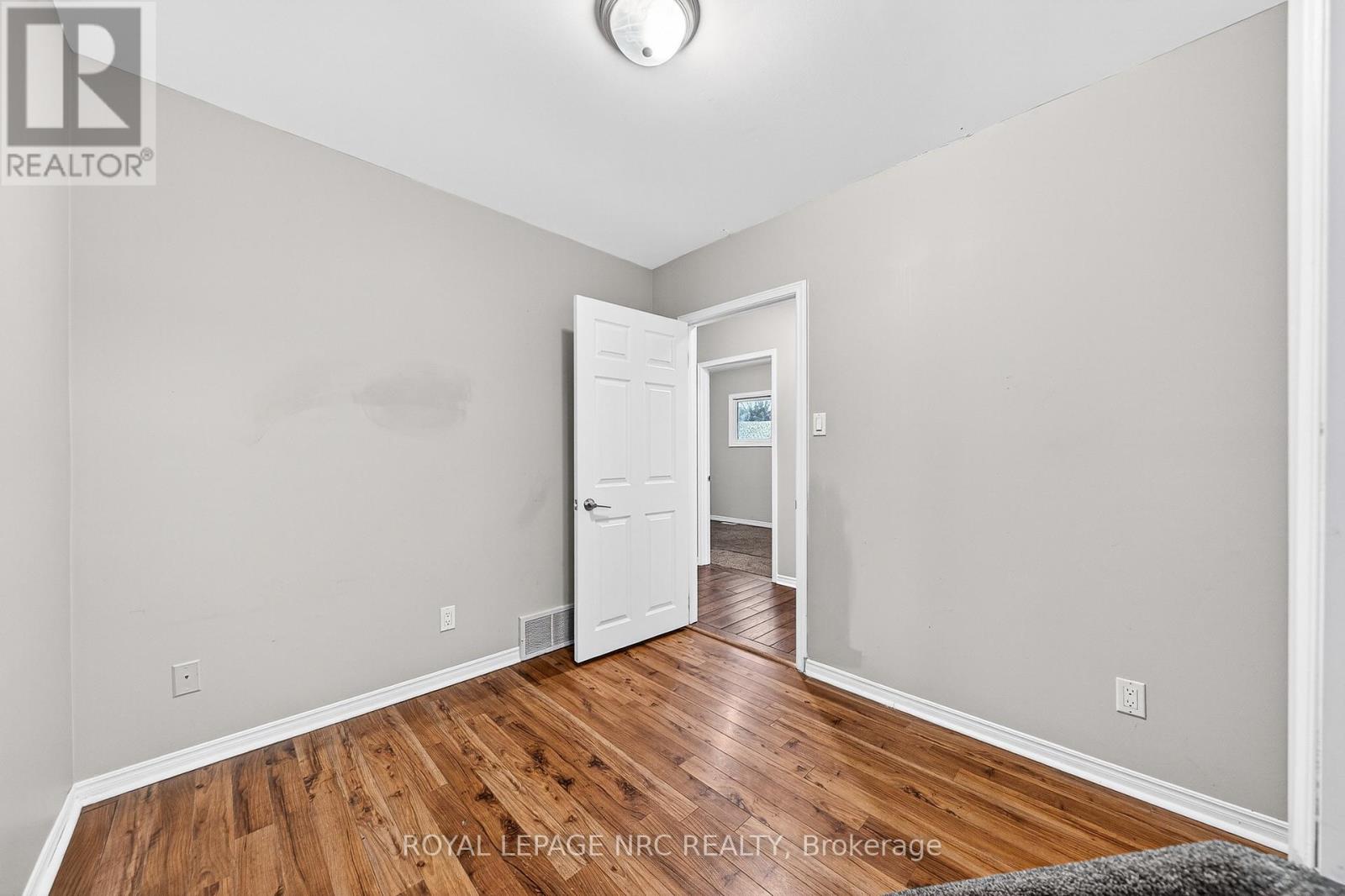 Unit B - 296 Rose Avenue, Fort Erie, Ontario  L2A 4M1 - Photo 36 - X12674040