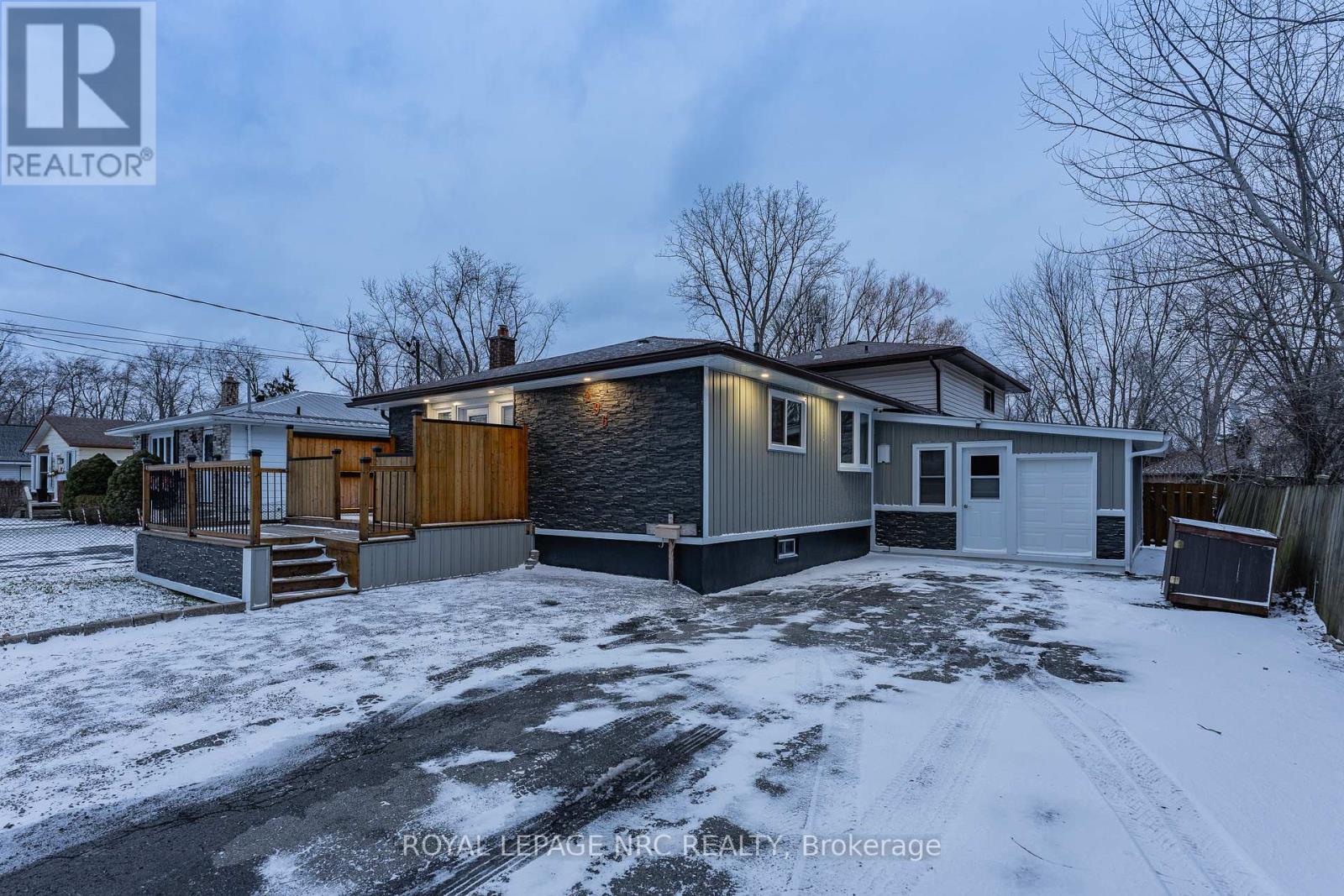 Unit B - 296 Rose Avenue, Fort Erie, Ontario  L2A 4M1 - Photo 5 - X12674040