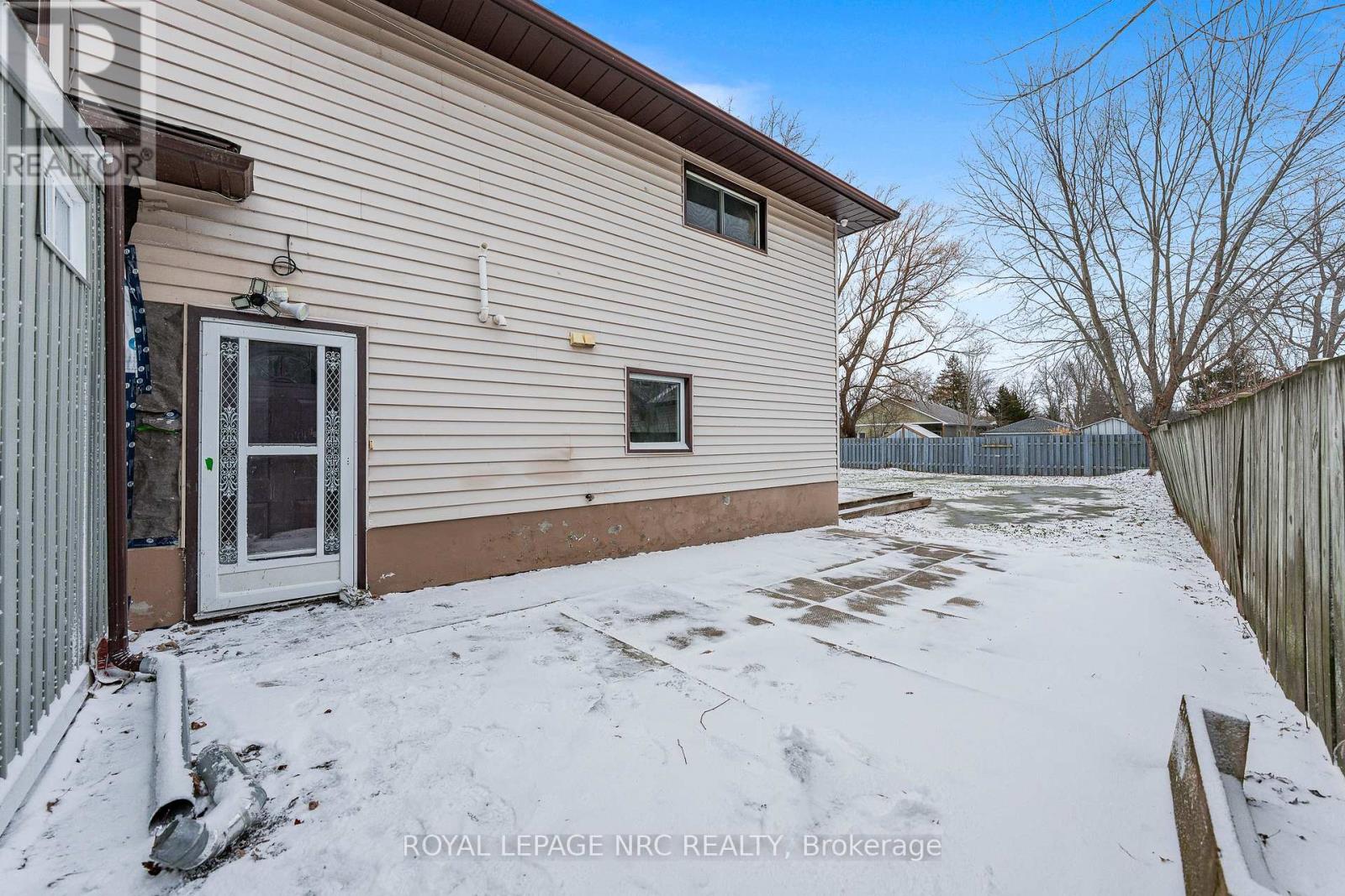 Unit B - 296 Rose Avenue, Fort Erie, Ontario  L2A 4M1 - Photo 6 - X12674040