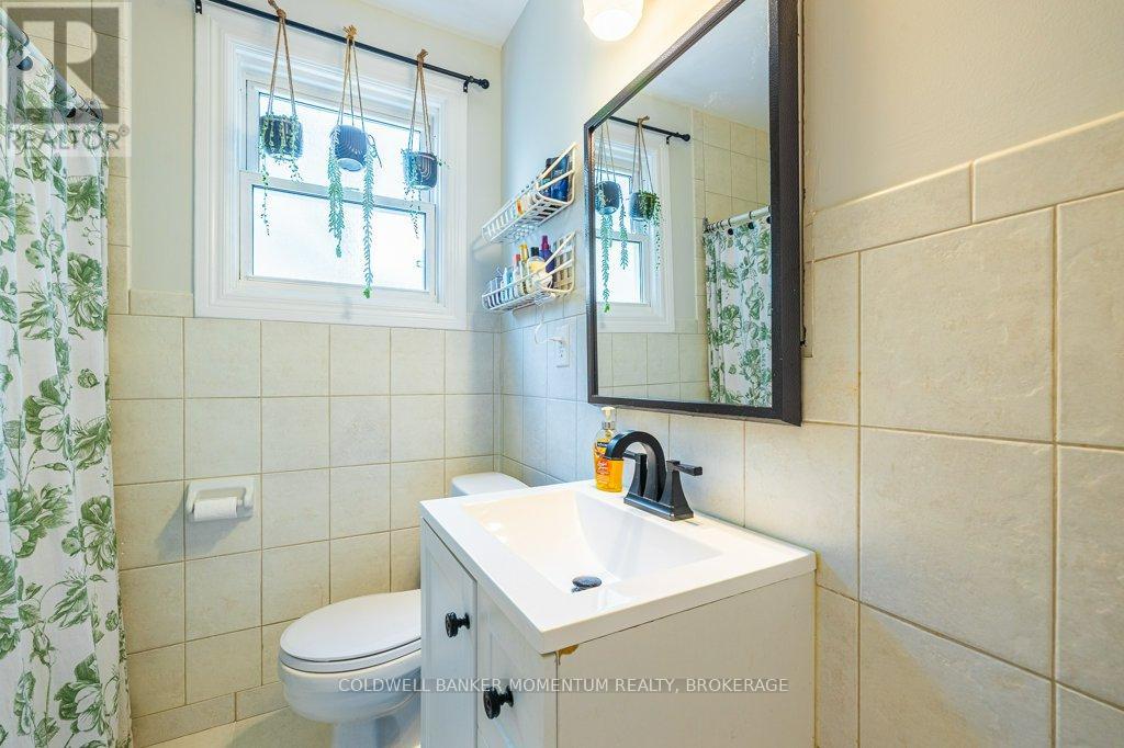 313 Highland Avenue, Fort Erie (Central), Ontario  L2A 2Y1 - Photo 16 - X12674078