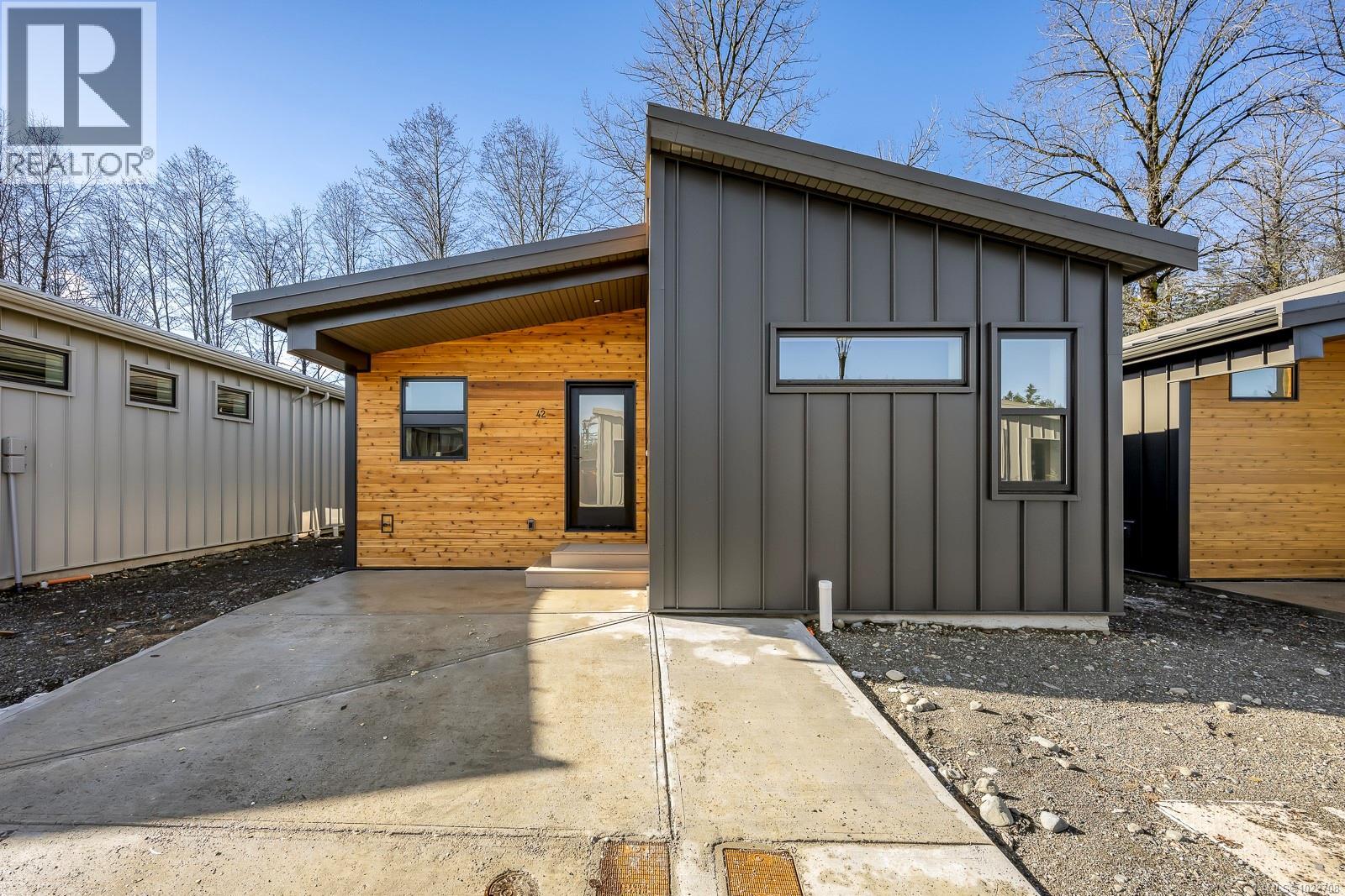 42 3025 Royston Rd, Cumberland, British Columbia