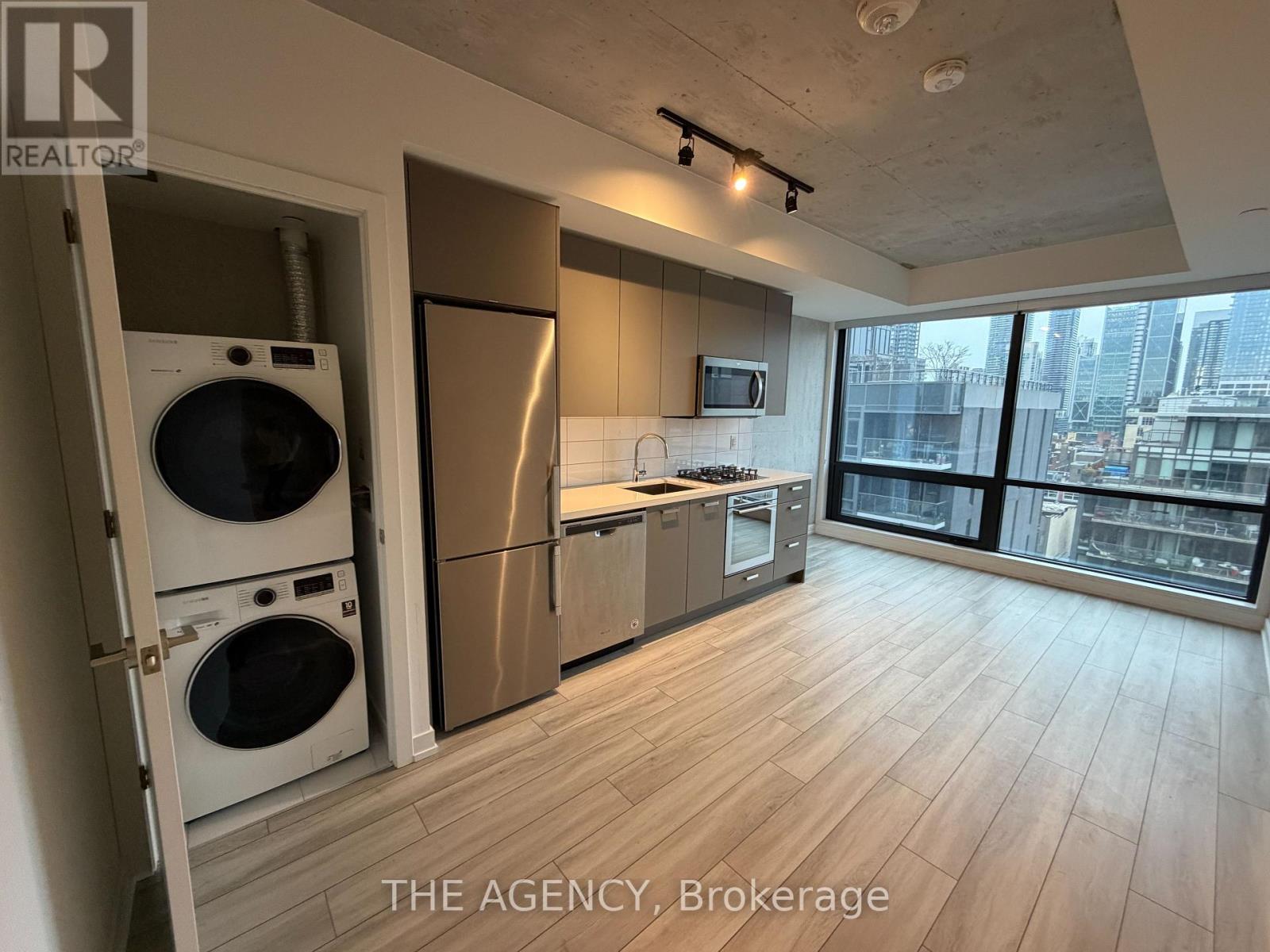 1104 - 458 Richmond Street W, Toronto, Ontario  M5V 0S9 - Photo 3 - C12674020