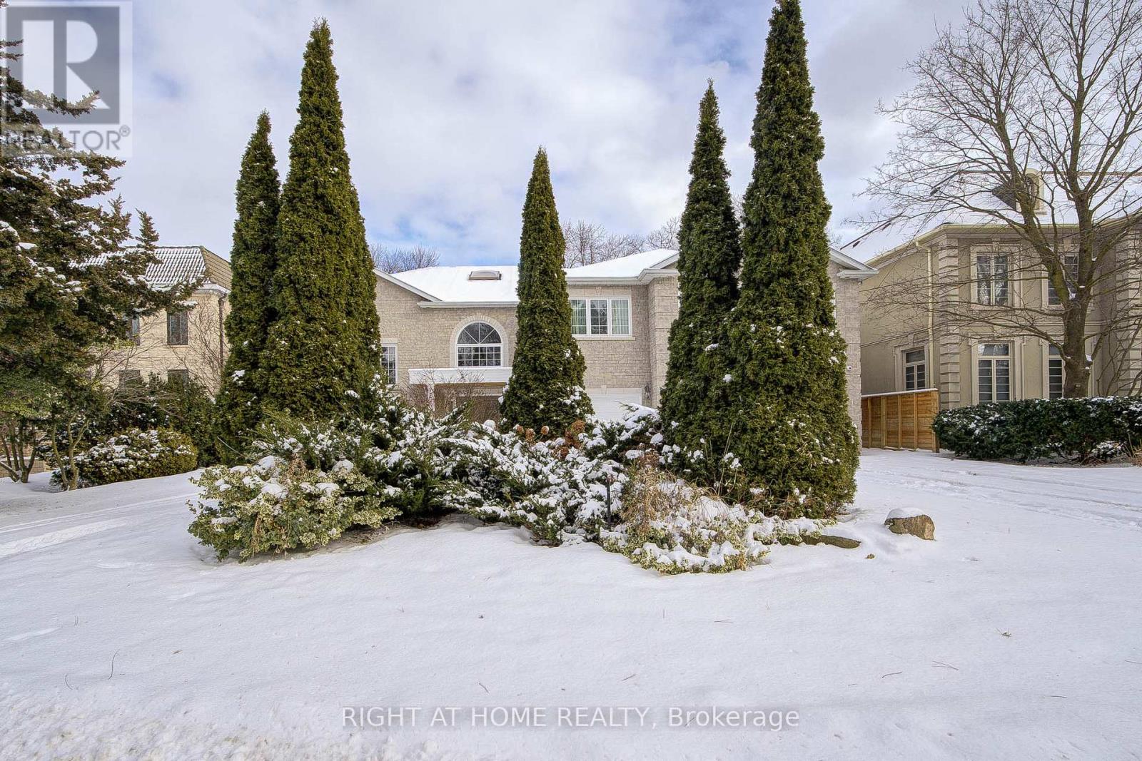 49 Arjay Crescent, Toronto, Ontario  M2L 1C6 - Photo 2 - C12674098