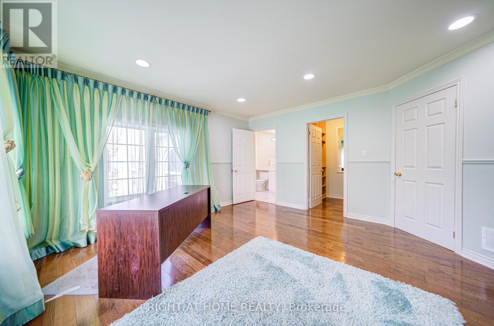 49 Arjay Crescent, Toronto, Ontario  M2L 1C6 - Photo 48 - C12674098