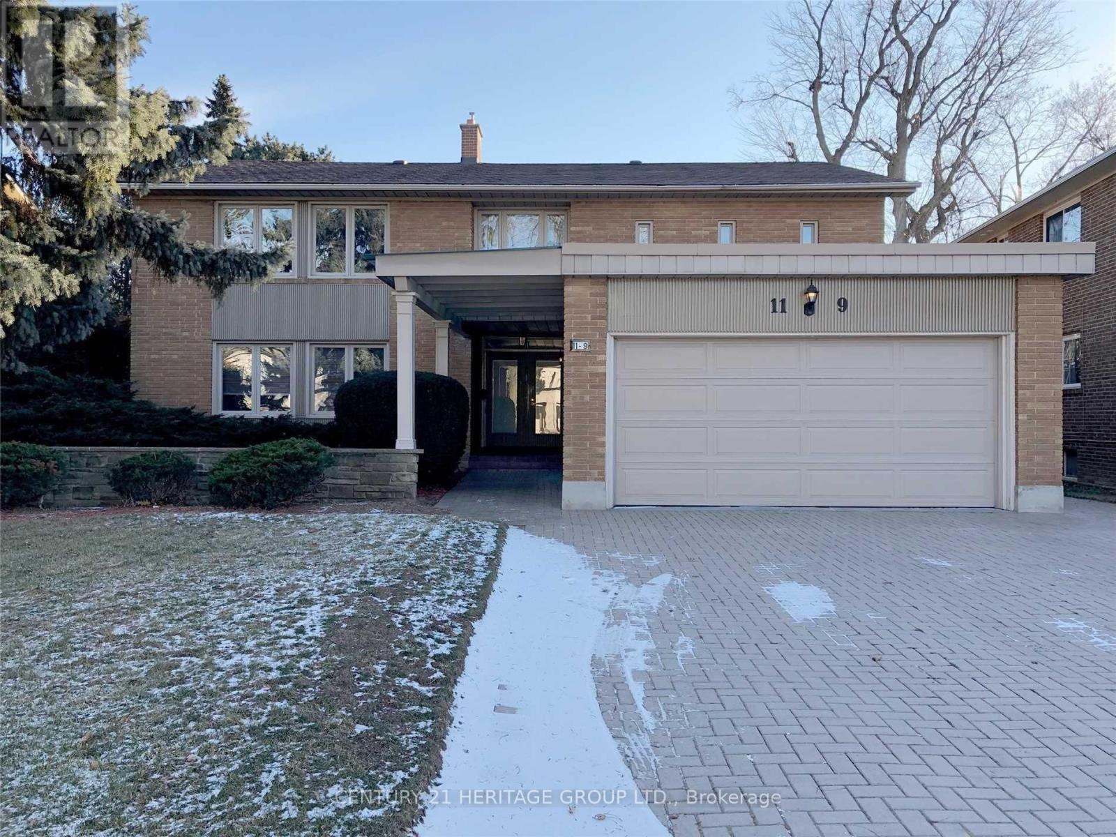 Main - 11 Tournament Drive, Toronto (St. Andrew-Windfields), Ontario  M2P 1K1 - Photo 1 - C12674182