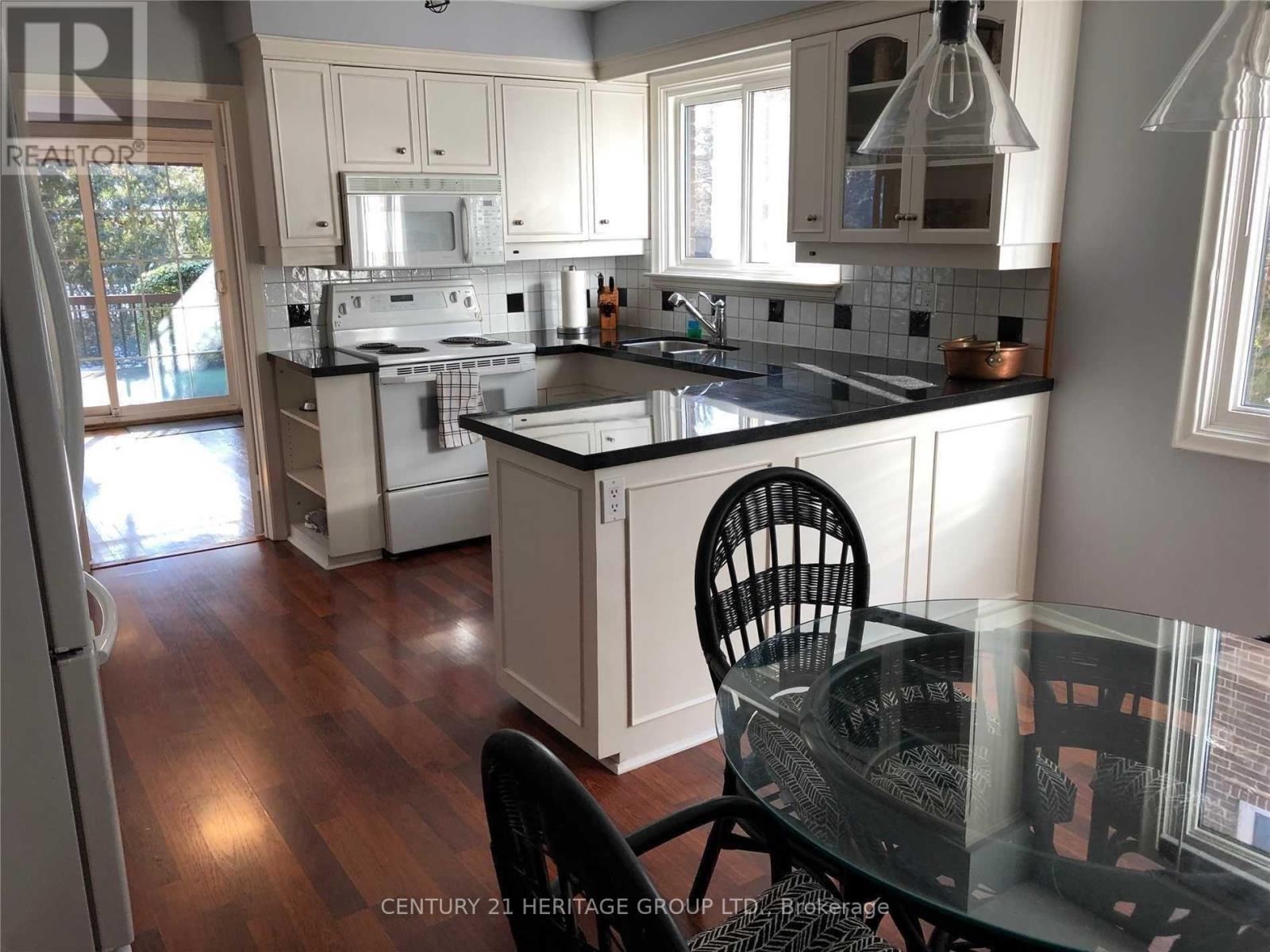 Main - 11 Tournament Drive, Toronto (St. Andrew-Windfields), Ontario  M2P 1K1 - Photo 10 - C12674182