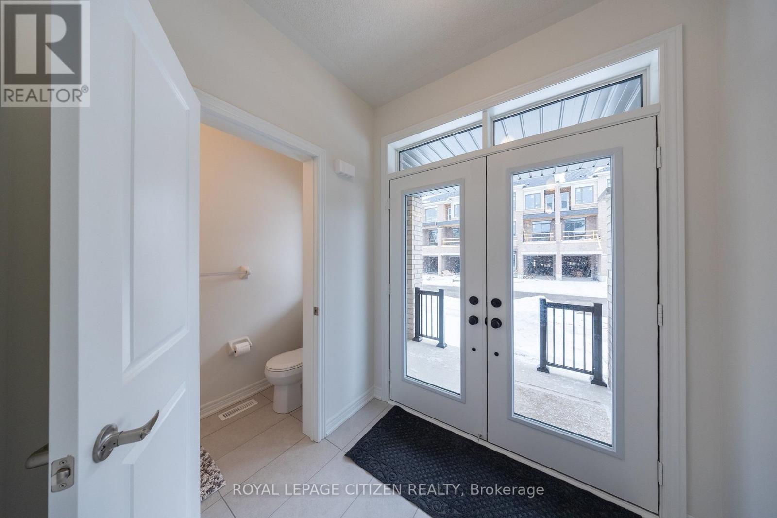 68 Mcgowan Drive, Whitby, Ontario  L1P 0R5 - Photo 3 - E12674138