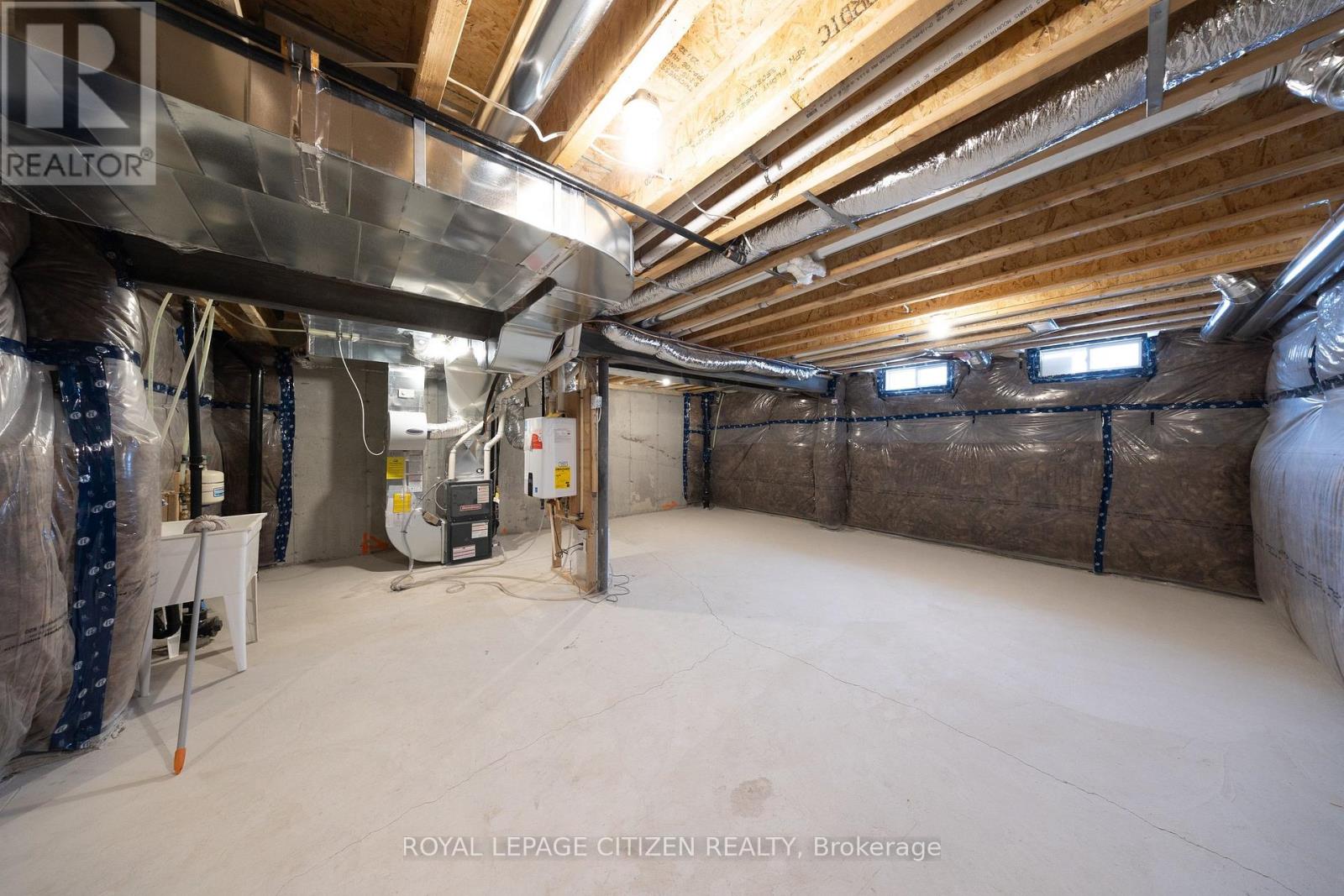 68 Mcgowan Drive, Whitby, Ontario  L1P 0R5 - Photo 32 - E12674138