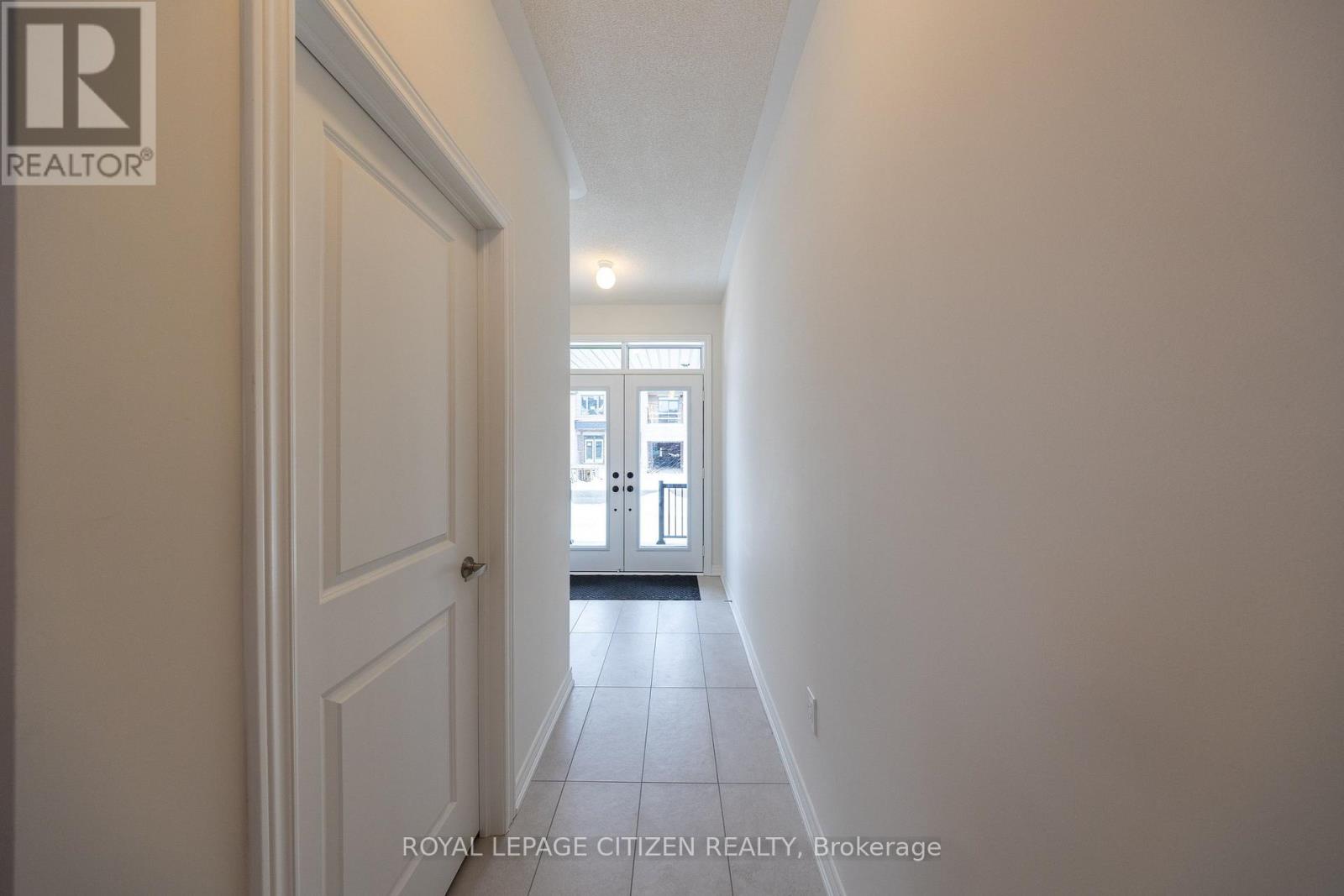 68 Mcgowan Drive, Whitby, Ontario  L1P 0R5 - Photo 6 - E12674138