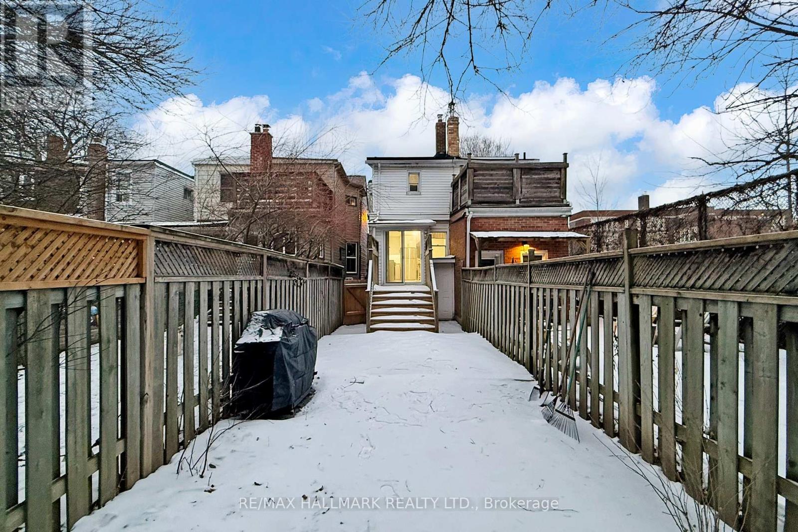 4 King Edward Avenue, Toronto (Woodbine-Lumsden), Ontario  M4C 5J6 - Photo 33 - E12674200