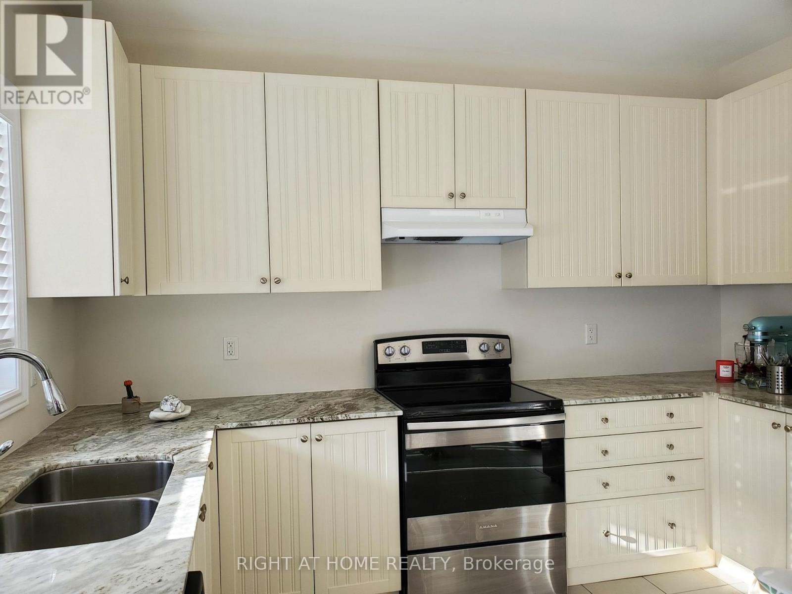 Unknown Address, ,     - Photo 10 - N12674012