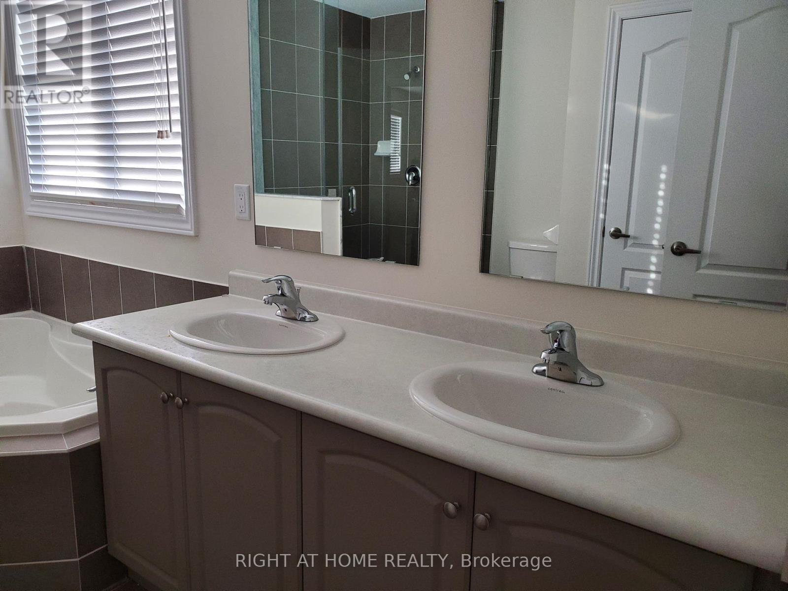 Unknown Address, ,     - Photo 27 - N12674012