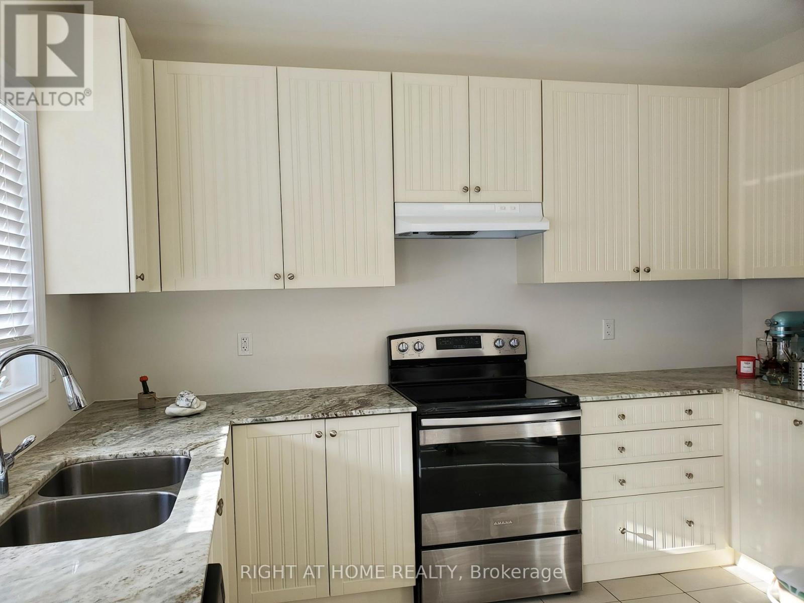 Unknown Address, ,     - Photo 7 - N12674012