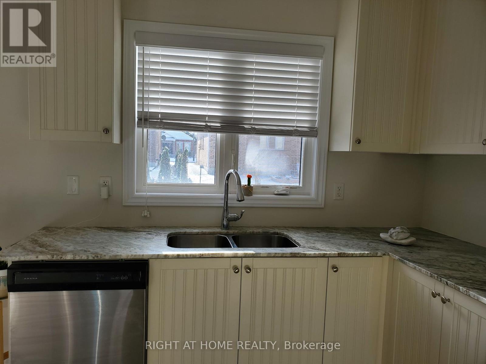 Unknown Address, ,     - Photo 8 - N12674012