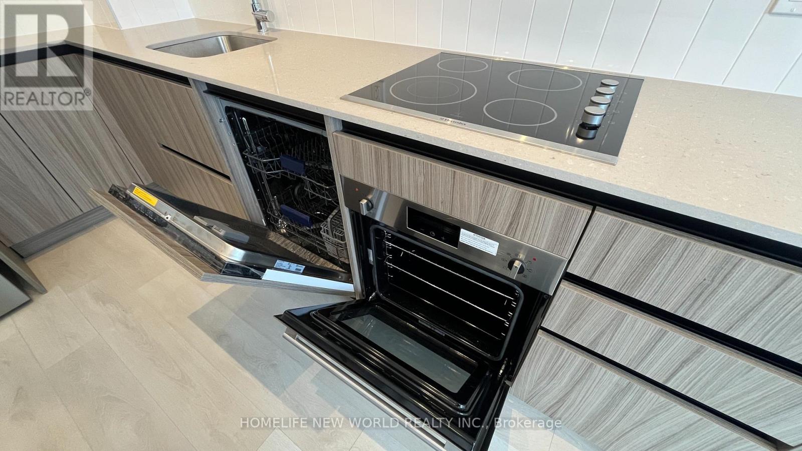 B-208 - 7950 Bathurst Street, Vaughan, Ontario  L4J 0B8 - Photo 32 - N12674052