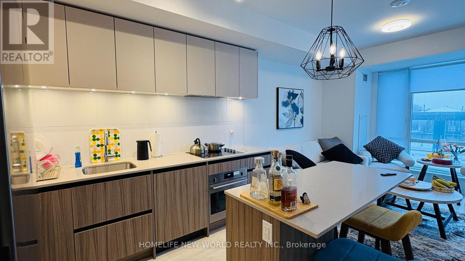 B-208 - 7950 Bathurst Street, Vaughan, Ontario  L4J 0B8 - Photo 7 - N12674052