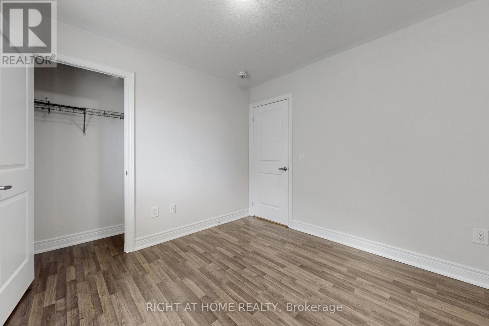 11 Robert Wilson Crescent, Georgina, Ontario  L4P 0G8 - Photo 25 - N12674102