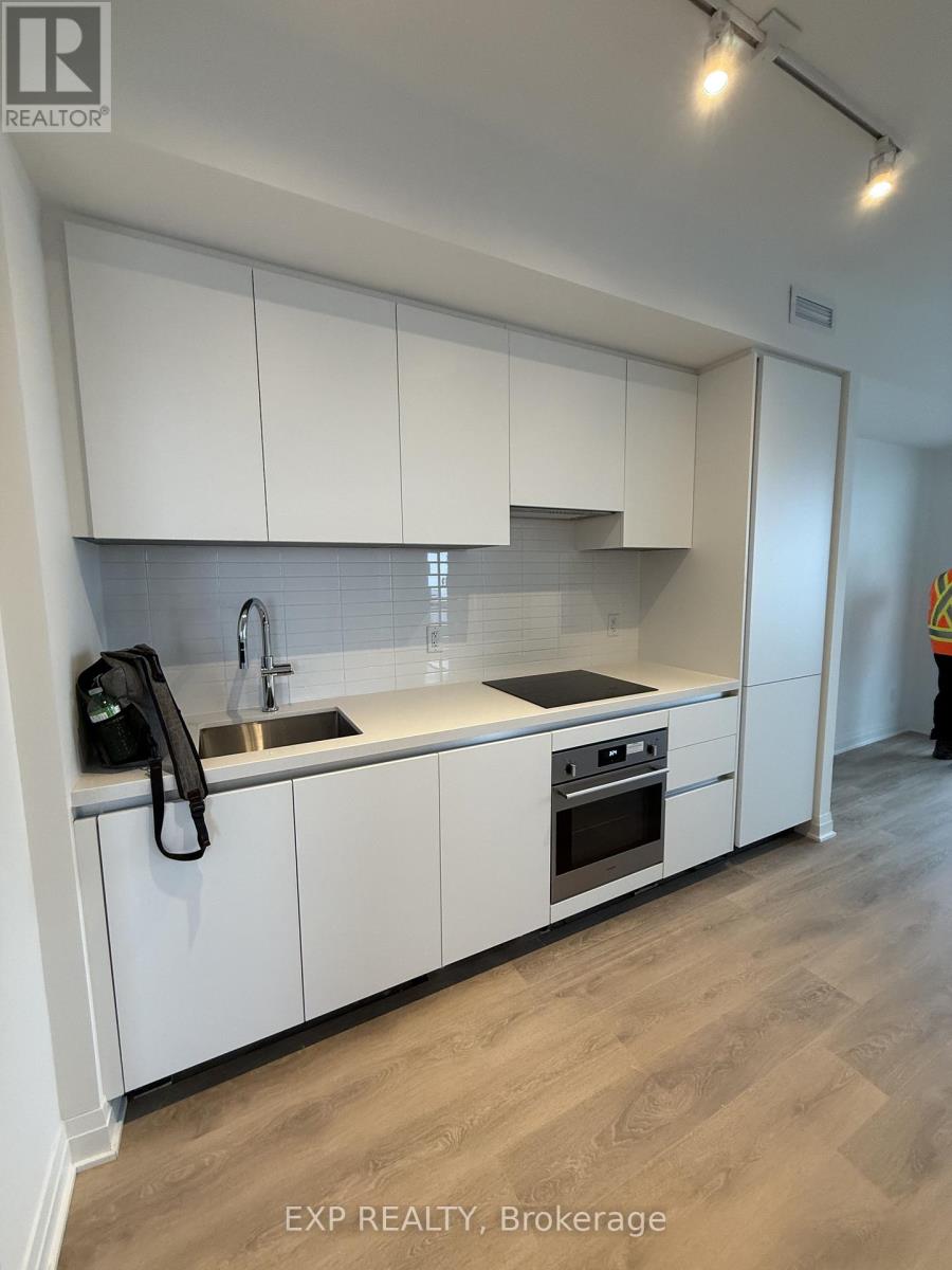 4507 - 4015 The Exchange Street, Mississauga, Ontario  L5B 0N9 - Photo 6 - W12674006