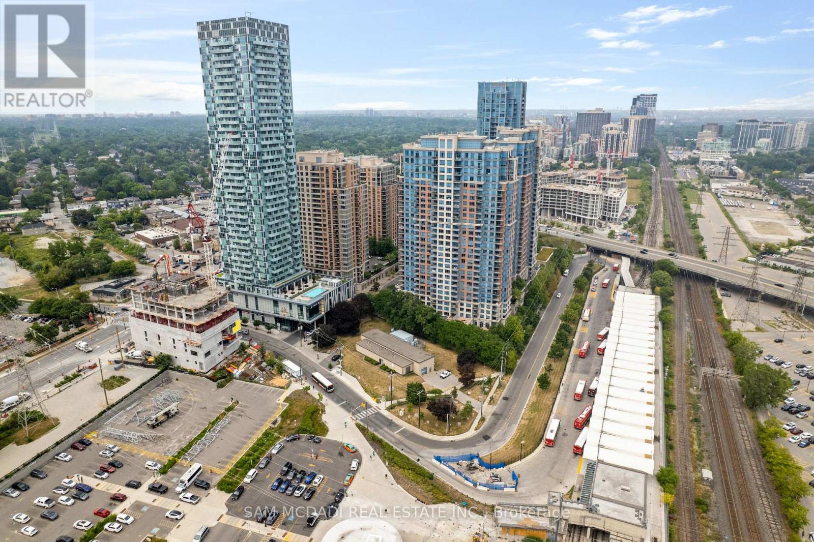 2002 - 5229 Dundas Street W, Toronto, Ontario  M9B 6L9 - Photo 28 - W12674050